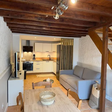 Maison Avec Cour Pour 4 Personnes Preixan