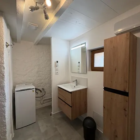 Maison Avec Cour Pour 4 Personnes Preixan