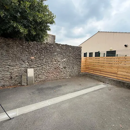 Maison Avec Cour Pour 4 Personnes Preixan